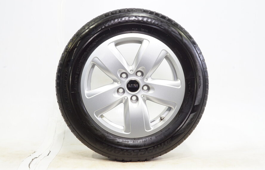 Mini Mini Countryman F60 517 16-Zoll-Felgen + Winterkompletträder Bridgestone Original