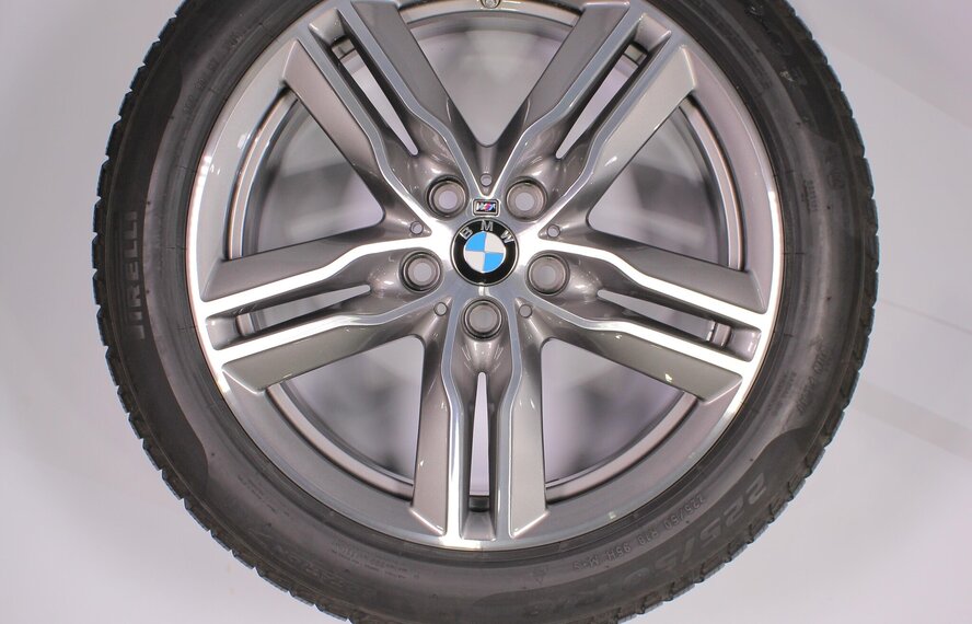 BMW BMW X1 F48 18-Zoll M Felgen 570 + Winterkompletträder Pirelli Runflat Original
