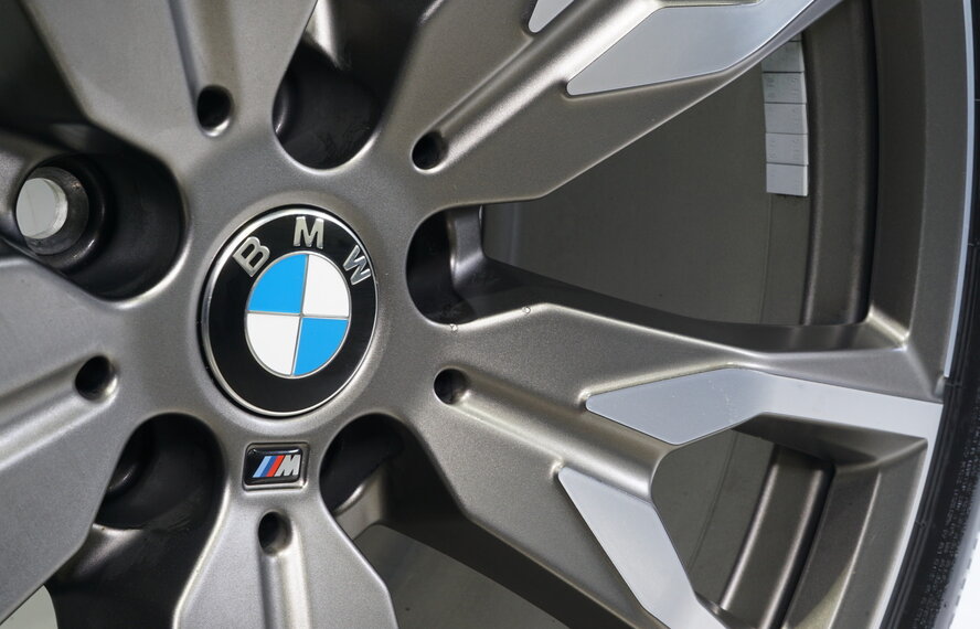 BMW BMW X7 G07 22-Zoll-Felgen M755 + Sommerkompletträder Continental Runflat Original