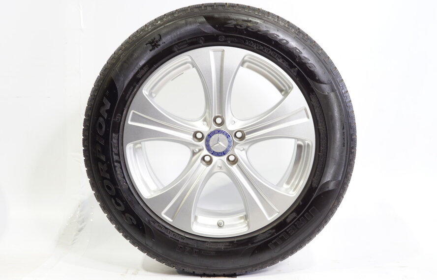 Mercedes Mercedes GLC X253 18-Zoll-Felgen + Winterreifen Pirelli Original