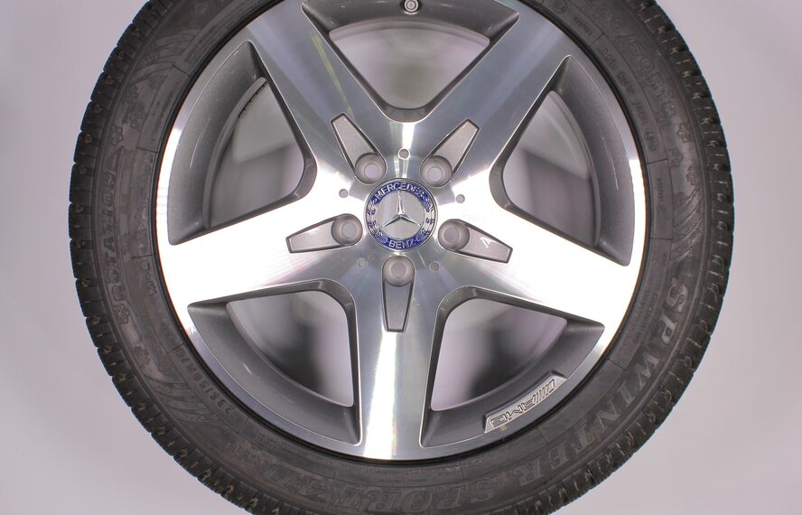 Mercedes Mercedes GLA Klasse X156 18-Zoll AMG Felgen + Winterkompletträder Dunlop NEU Original