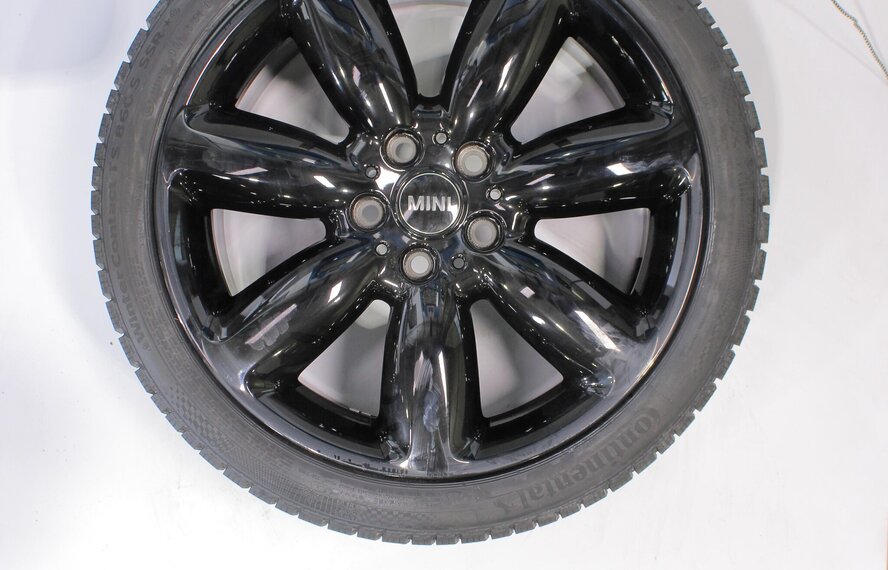 Mini Mini Clubman F54 521 18-Zoll Continental Winterkompletträder Original