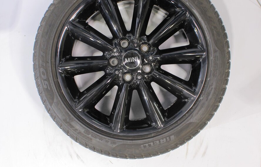 Mini Mini Clubman F54 518 17-Zoll Pirelli Winterkompletträder Original