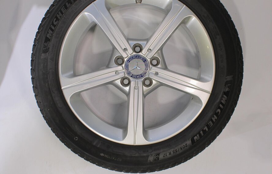 Mercedes Mercedes A B CLA Klasse W177 17-Zoll-Felgen + Winterkompletträder Michelin Original