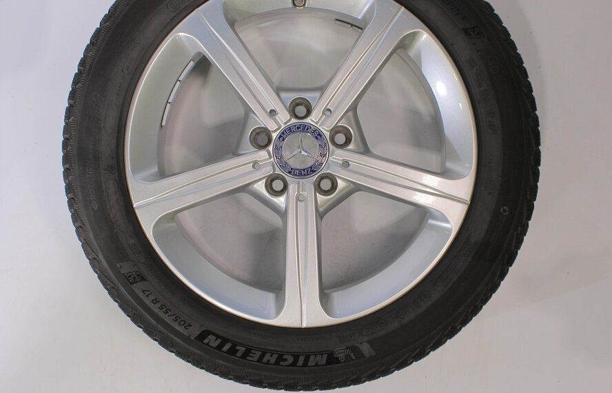 Mercedes Mercedes A B CLA Klasse W177 17-Zoll-Felgen + Winterkompletträder Michelin Original