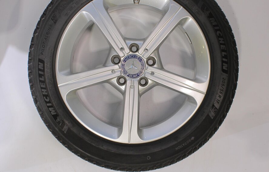 Mercedes Mercedes A B CLA Klasse W177 17-Zoll-Felgen + Winterkompletträder Michelin Original