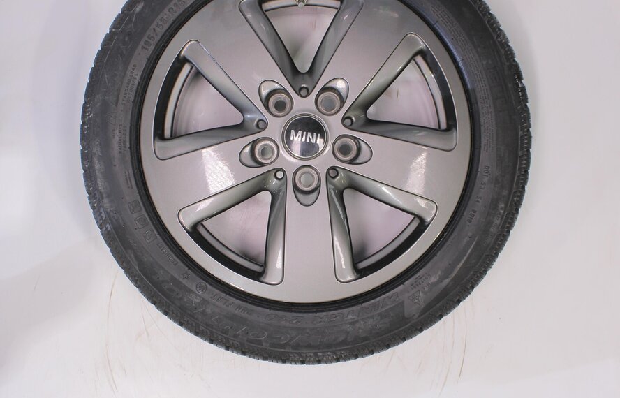 Mini Mini Cooper / S / One / Cabrio F55 F56 F57 517 16-Zoll Pirelli Winterkompletträder Original
