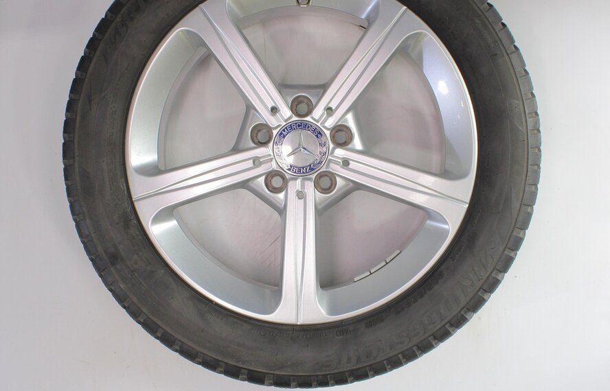 Mercedes Mercedes A B CLA Klasse W177 17-Zoll-Felgen + Winterkompletträder Bridgestone Original