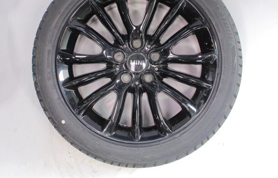 BMW BMW X1 F48 X2 F39 564 17-Zoll Bridgestone Winterkompletträder Original