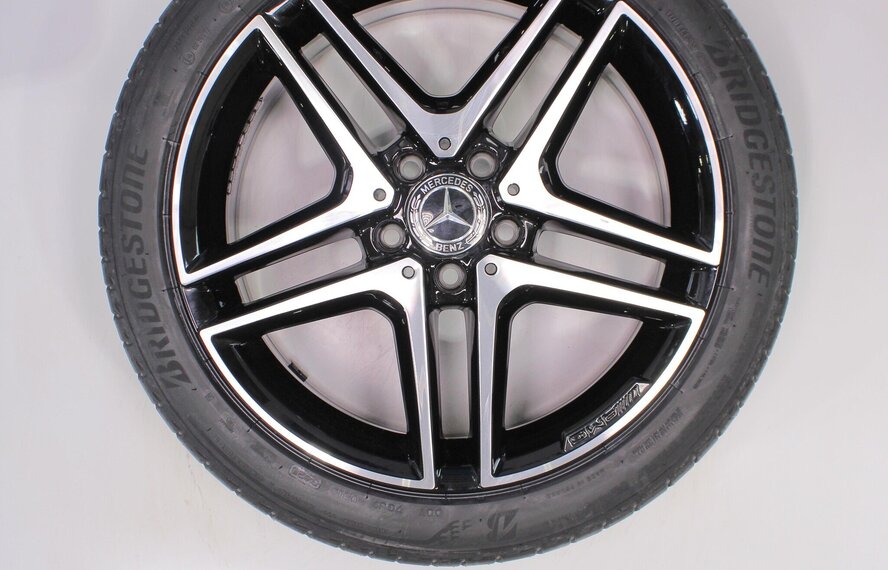 Mercedes Mercedes A B CLA Klasse W176 W117 W246 18-Zoll Bridgestone Sommerkompletträder Original