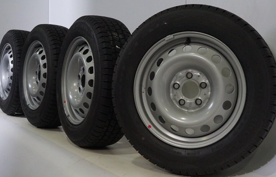 Mercedes Mercedes Klasse W447 16-Zoll Goodyear Winterkompletträder Original