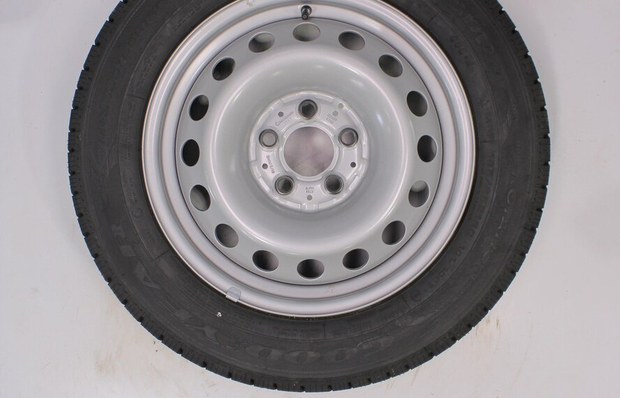 Mercedes Mercedes Klasse W447 16-Zoll Goodyear Winterkompletträder Original