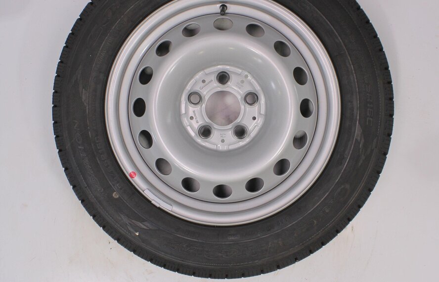 Mercedes Mercedes Klasse W447 16-Zoll Goodyear Winterkompletträder Original