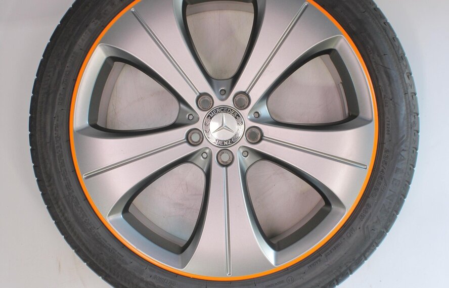 Mercedes Mercedes GLA H247 GLB X247 20 Zoll Felgen Bridgestone Sommerkompletträder Original