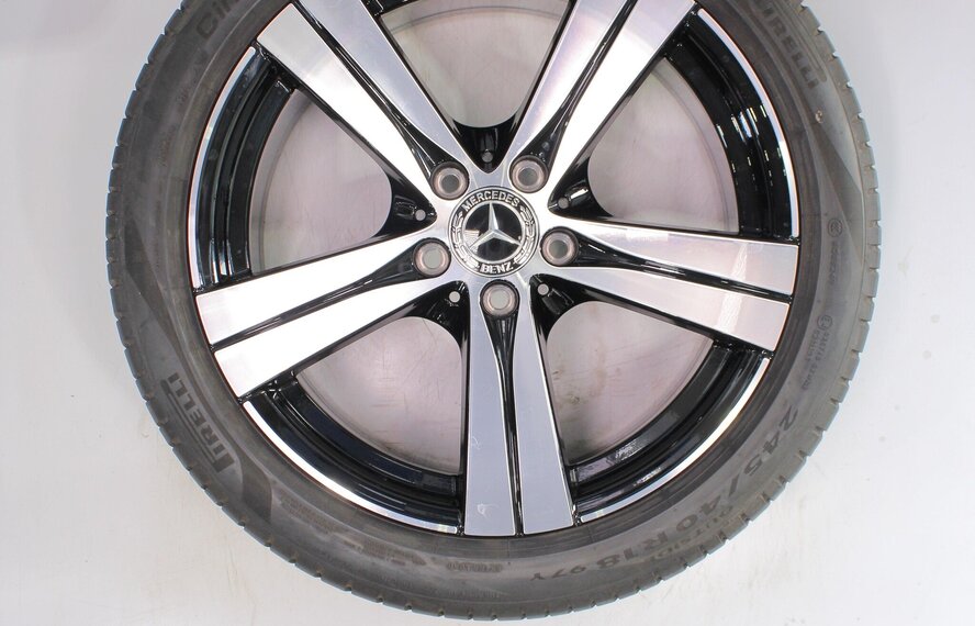 Mercedes Mercedes C-Klasse C206 S206 W206 18-Zoll Pirelli Sommerkompletträder Original