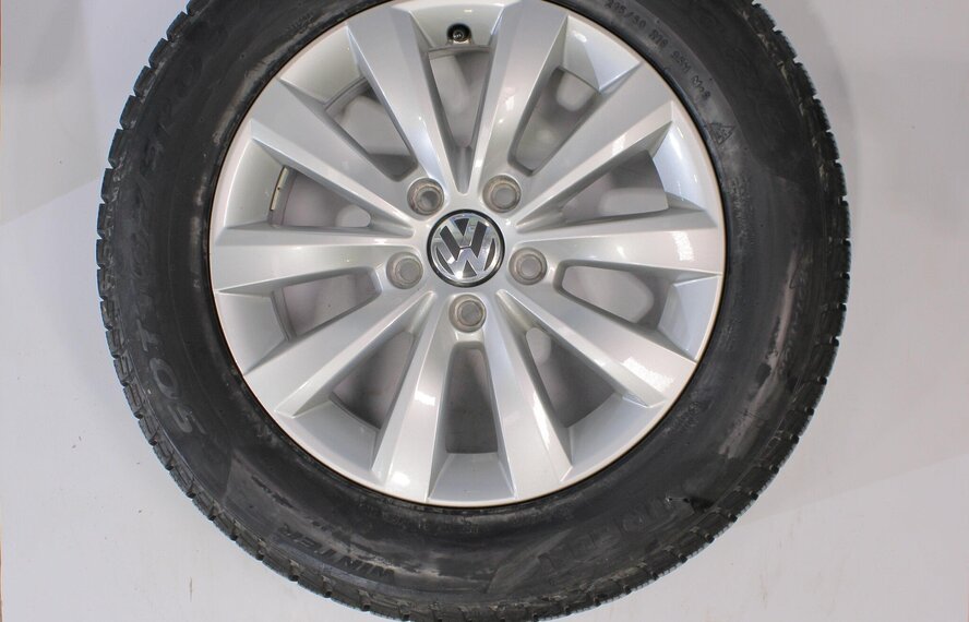 Volkswagen Volkswagen New Beetle 5C Mikra 16-Zoll Pirelli Winterkompletträder Original