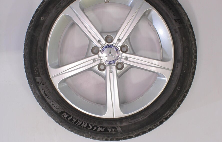 Mercedes Mercedes A B CLA Klasse W177 C118 W247 17-Zoll Michelin Winterkompletträder Original