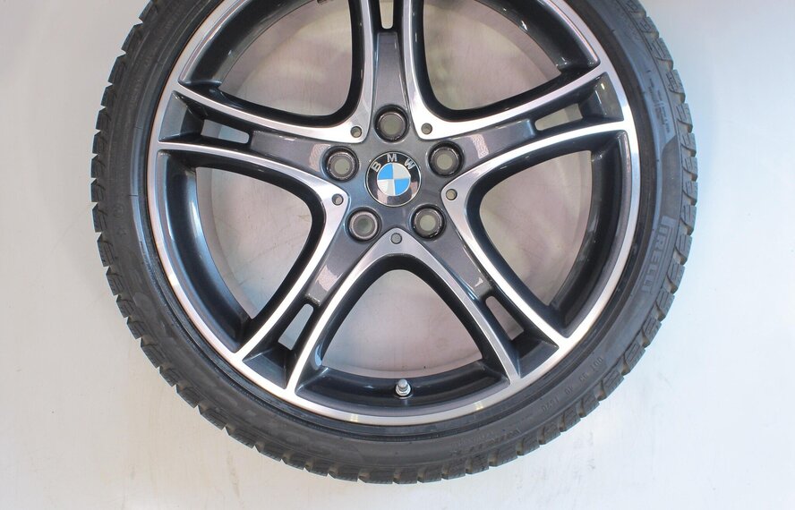BMW BMW 1er 2er F40 F44 361 18-Zoll Felgen Pirelli Runflat Winterkompletträder Original