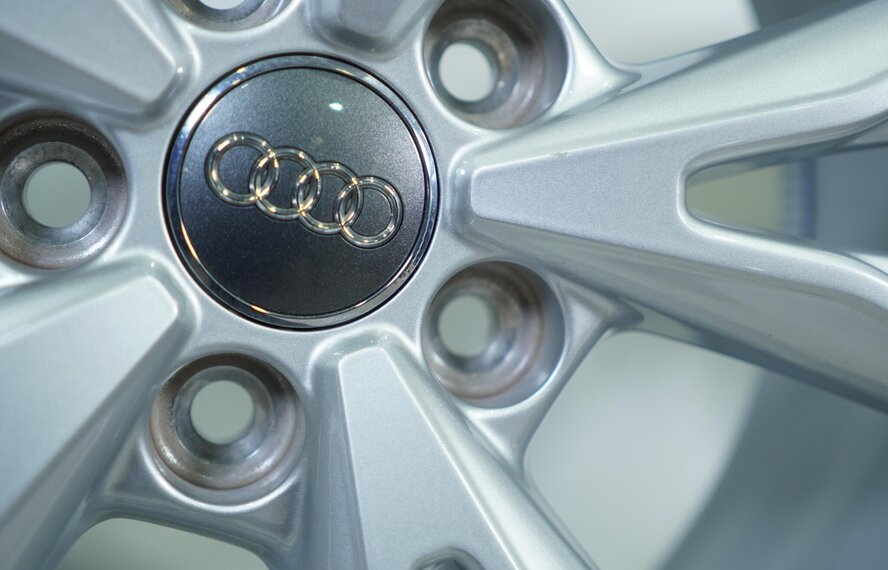 Audi Audi Q3 SQ3 F3B 18-Zoll Goodyear Ganzjahresreifen (4 Jahreszeiten) Original