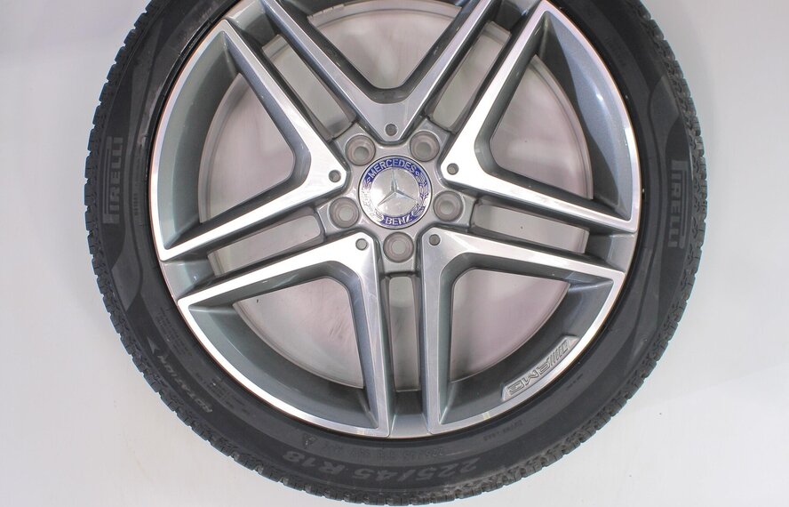 Mercedes Mercedes A B CLA Klasse W176 W117 W246 18-Zoll Pirelli Ganzjahresreifen (4 Jahreszeiten) Original