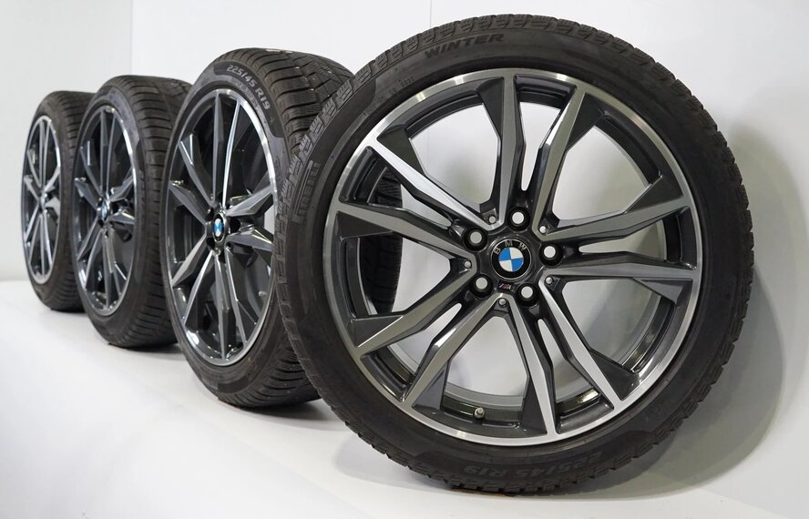 BMW BMW X1 F48 X2 F39 715M 19-Zoll Pirelli Runflat Winterkompletträder Original