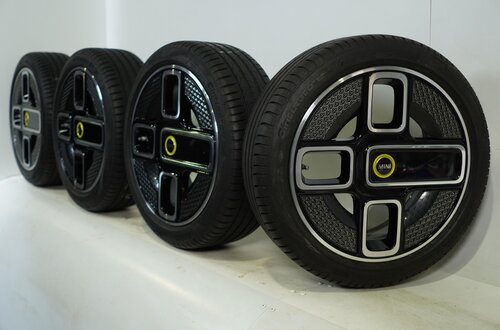 Mini Mini Cooper / S / One / Cabrio F55 F56 F57 737 17-Zoll-Felgen Pirelli Sommerkompletträder Original Mini Mini Cooper / S / One / Cabrio F55 F56 F57 737 17-Zoll-Felgen Pirelli Sommerkompletträder Original