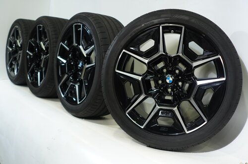 BMW BMW XM G09 922M 22-Zoll-Felgen Yokohama Sommerkompletträder Original BMW BMW XM G09 922M 22-Zoll-Felgen Yokohama Sommerkompletträder Original