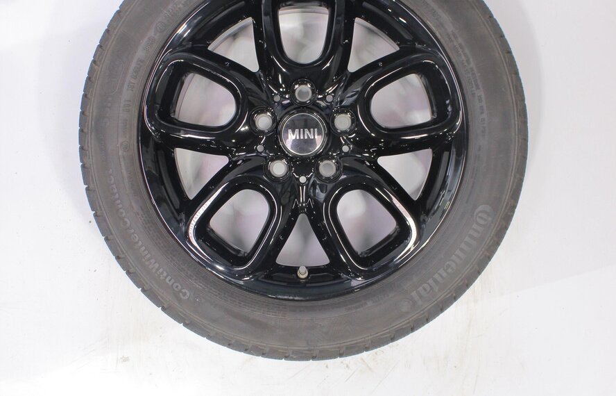 Mini Mini Cooper / S / One / Cabrio F55 F56 F57 494 16-Zoll Continental Runflat Winterkompletträder Original