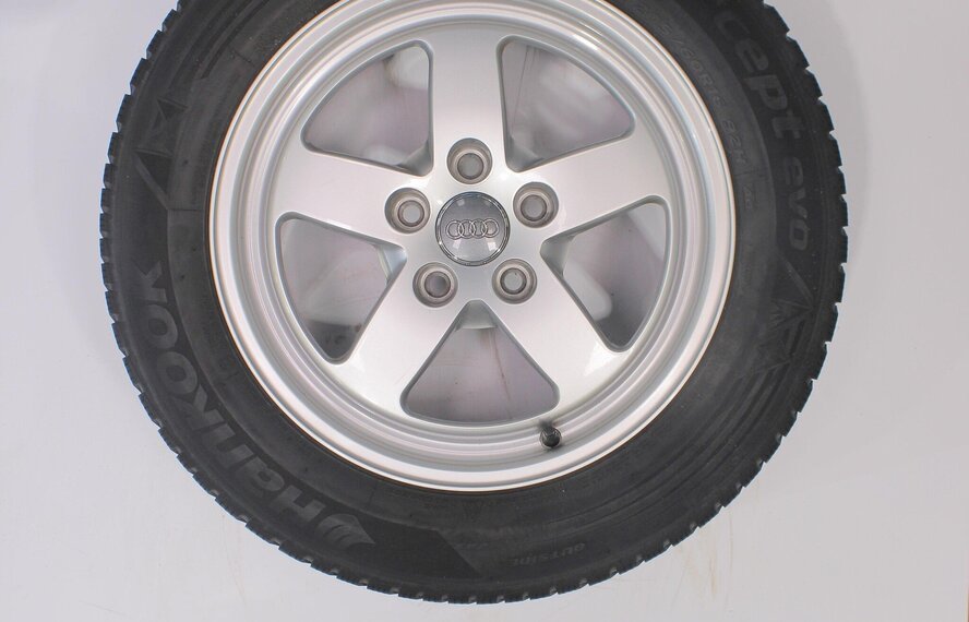 Audi Audi A4 S4 B9 8W 16-Zoll Hankook Winterkompletträder Original