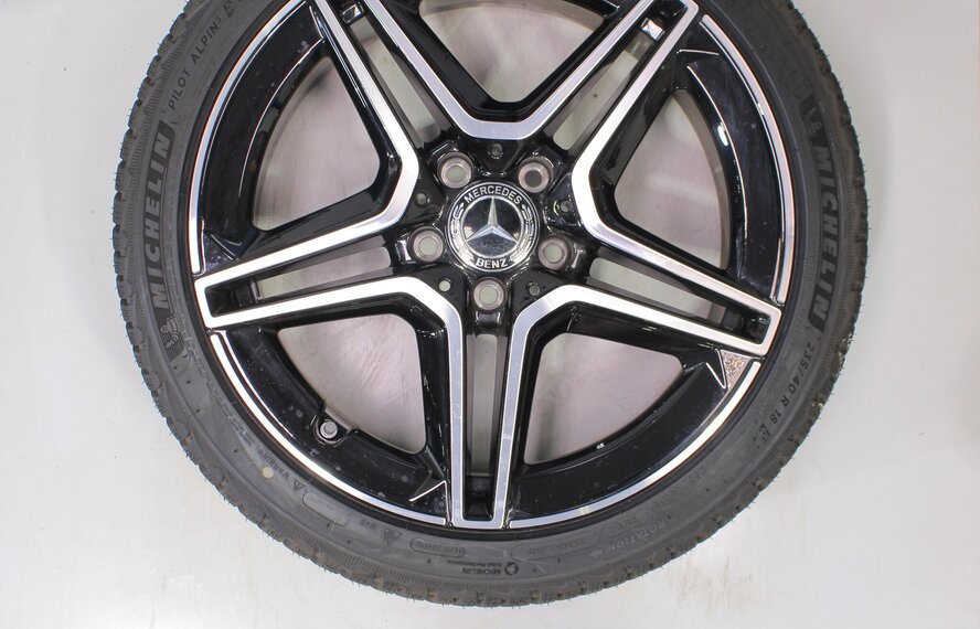 Mercedes Mercedes A-Klasse A35 W177 AMG 18-Zoll Michelin Winterkompletträder Neu Original
