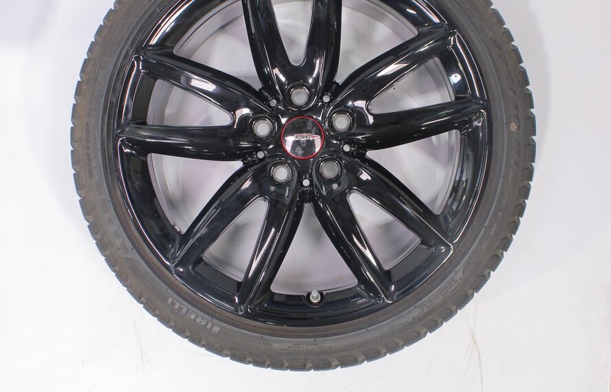 Mini Mini Clubman F54 JCW815 18-Zoll Pirelli Runflat Winterkompletträder Original