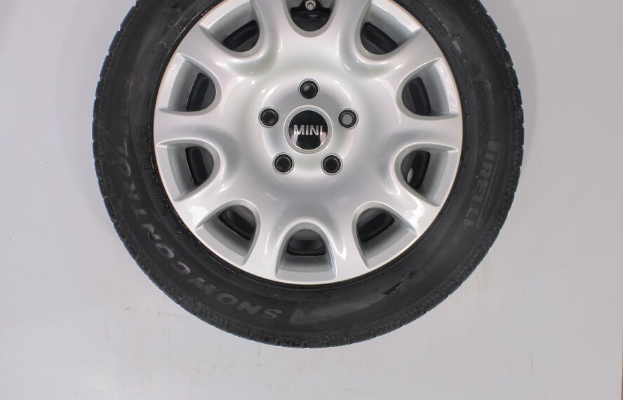 Mini Mini Cooper / S / One / Cabrio F55 F56 F57 12 15-Zoll Pirelli Winterkompletträder Original