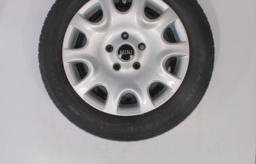 Mini Mini Cooper / S / One / Cabrio F55 F56 F57 12 15-Zoll Pirelli Winterkompletträder Original