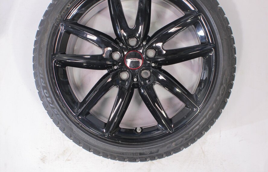 Mini Mini Clubman F54 JCW815 18-Zoll Pirelli Runflat Winterkompletträder Original