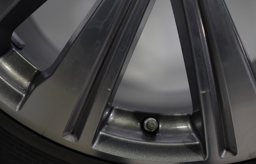 Mercedes Mercedes G-Klasse W463 19-Zoll Pirelli Sommerkompletträder Original