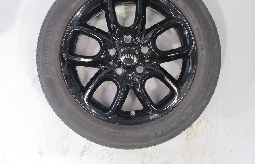 Mini Mini Cooper / S / One / Cabrio F55 F56 F57 494 16-Zoll Continental Runflat Winterkompletträder Original