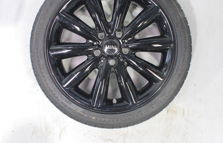 Mini Mini Cooper / S / One / Cabrio F55 F56 F57 499 17-Zoll Dunlop Runflat Winterkompletträder Original