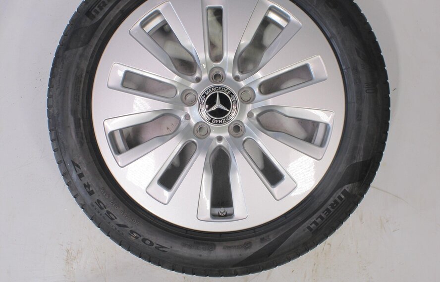 Mercedes Mercedes C-Klasse C206 S206 W206 17-Zoll Pirelli Sommerkompletträder Original