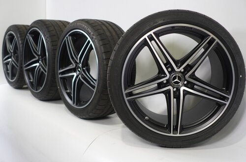 Mercedes Mercedes GT AMG C190 19-Zoll-Felgen Michelin Sommerkompletträder Original