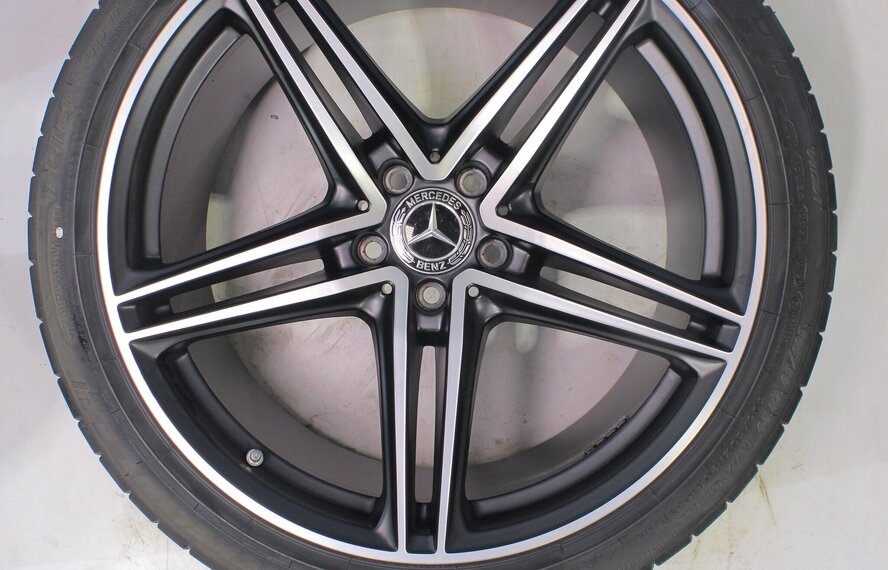 Mercedes Mercedes GT AMG C190 19-Zoll Michelin Sommerkompletträder Original