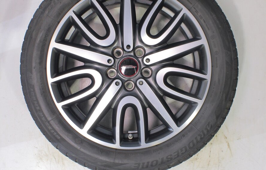 Mini Mini Countryman F60 JCW529 18-Zoll Bridgestone Runflat Winterkompletträder Original