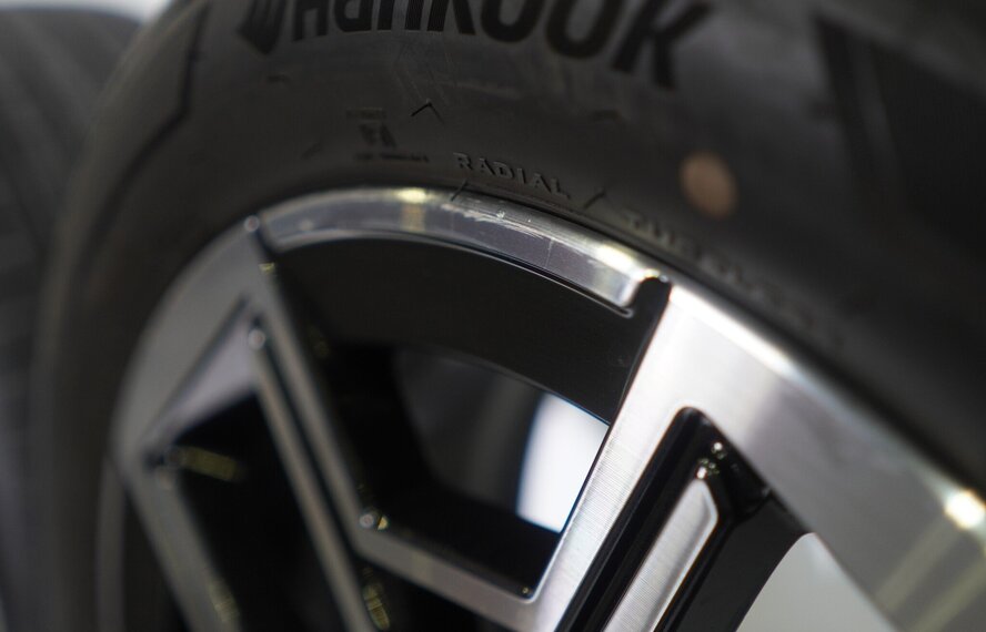 BMW BMW X1 iX1 U11 BEV X2 iX2 U10 867 19-Zoll Hankook Sommerkompletträder Original