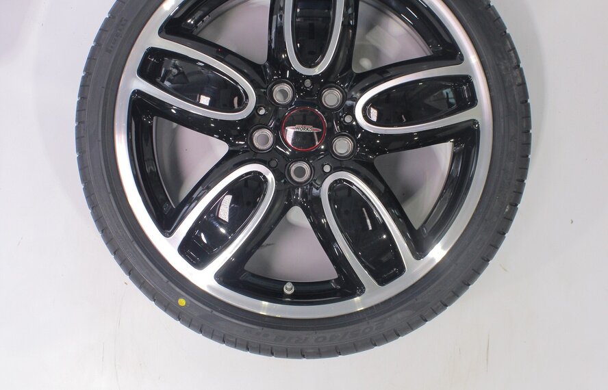 Mini Mini Cooper / S / One / Cabrio F55 F56 F57 JCW509 18-Zoll Pirelli Runflat Sommerkompletträder Neu Original