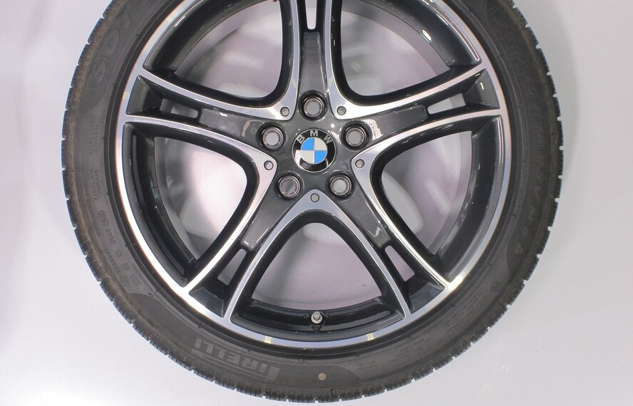 BMW BMW 2er F45 F46 Active Gran Tourer 361 18-Zoll Pirelli Runflat Winterkompletträder Original