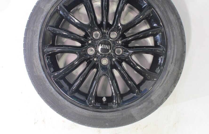 Mini Mini Clubman F54 519 17-Zoll-Felgen Bridgestone Runflat Sommerkompletträder Neu Original