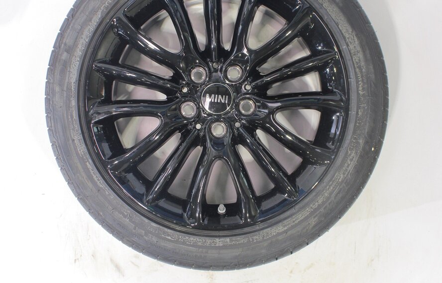 Mini Mini Clubman F54 519 17-Zoll-Felgen Bridgestone Runflat Sommerkompletträder Neu Original