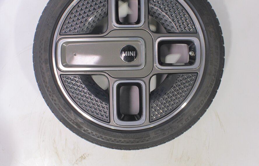 Mini Mini Cooper / S / One / Cabrio F55 F56 F57 737 17-Zoll Dunlop Runflat Winterkompletträder Original