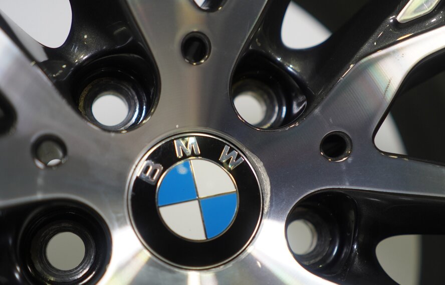 BMW BMW 1 2er F40 F44 2er Gran Coupe 489 17-Zoll Felgen Pirelli Winterkompletträder Original