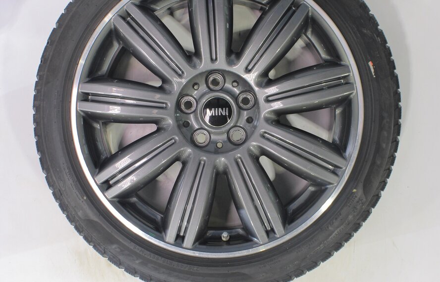 Mini Mini Countryman F60 524 19-Zoll-Felgen Pirelli Runflat Winterkompletträder Original