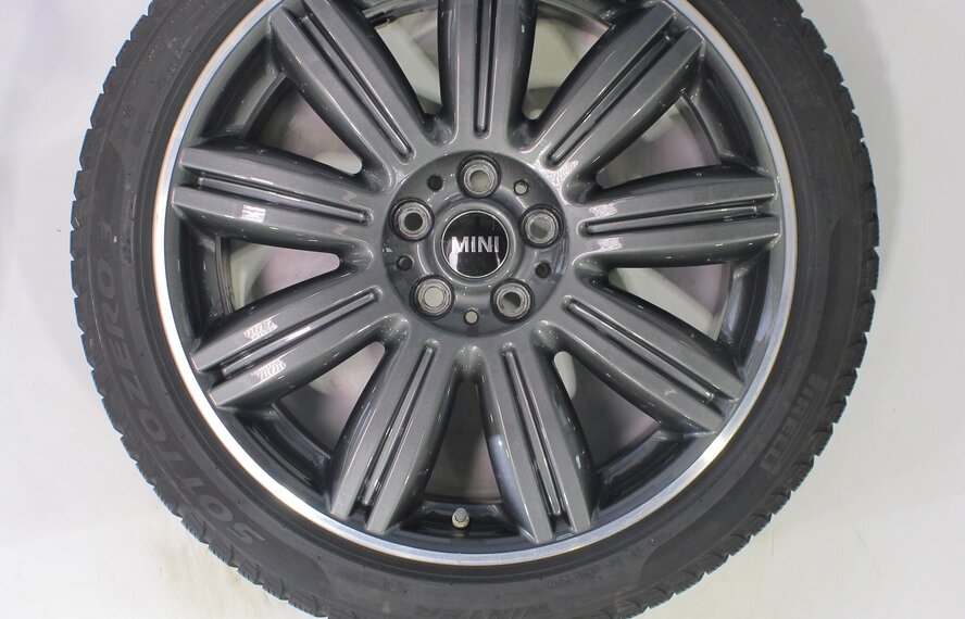 Mini Mini Countryman F60 524 19-Zoll-Felgen Pirelli Runflat Winterkompletträder Original